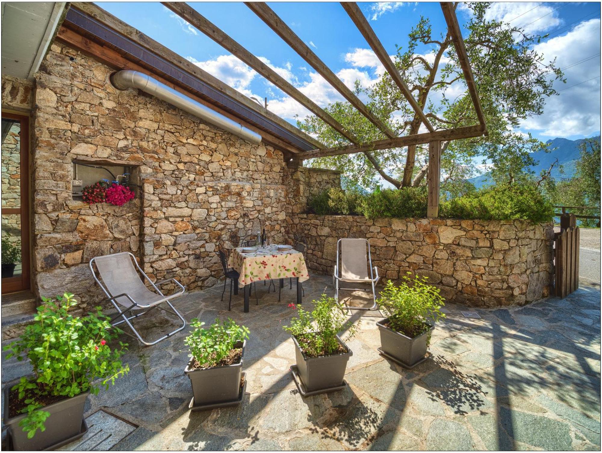 Fantastica Casa Poppo Appartement Bellano Buitenkant foto